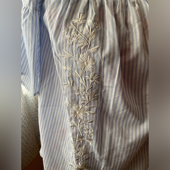 NWT Listicle Striped Embroidered Swing Top - SZ L - Picture 2 of 8